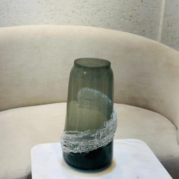 فازة زجاجية أنيقة بتصميم فريد، تجمع بين البساطة والفخامة36×12×12سم 