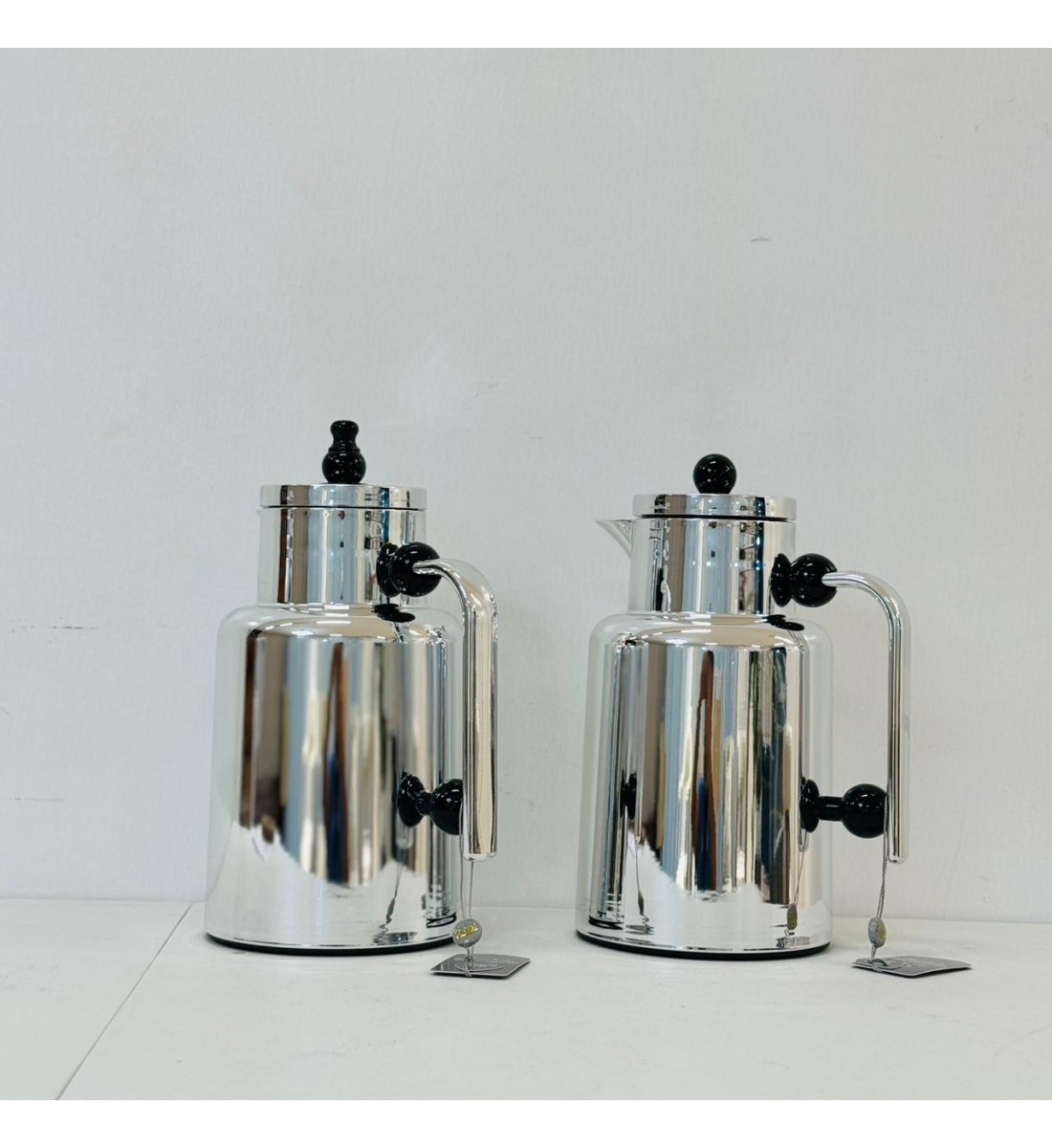 طقم ترمس بتصميم عصري فاخر 2قطع طقم ترمس بتصميم عصري فاخر 2قطع