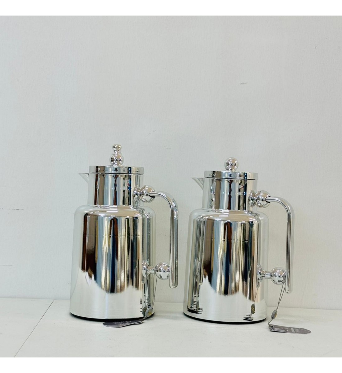 طقم ترمس بتصميم عصري فاخر 2قطع طقم ترمس بتصميم عصري فاخر 2قطع