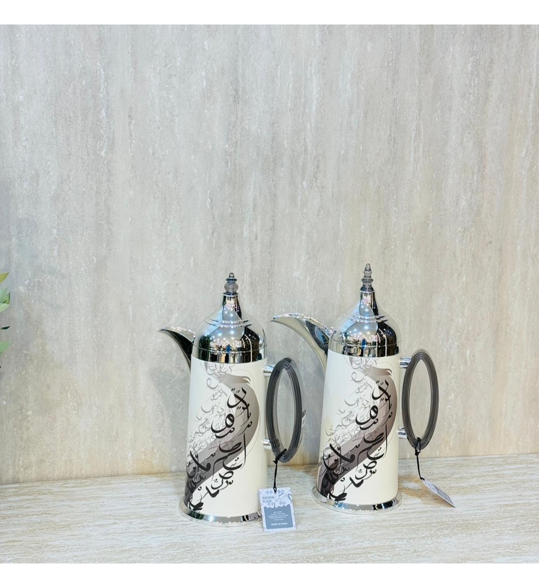 طقم ترمس بتصميم عصري فاخر 2قطع طقم ترمس بتصميم عصري فاخر 2قطع