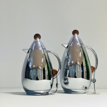 طقم  ترمس  شاي وقهوة أنيق يجمع بين التصميم العصري والانيق 