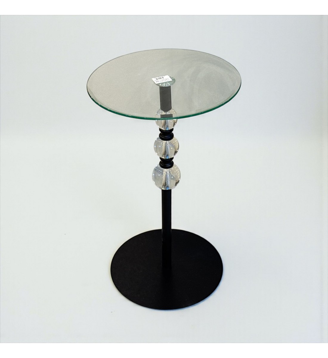 طاولة جانبية زجاجية بقاعدة معدنية وكريستالات فاخرة55×33×33سم 