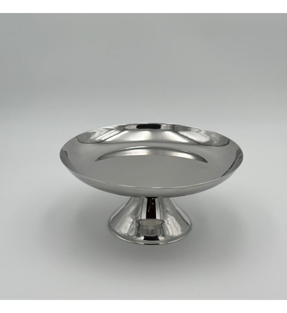 صحن تقديم أنيق بتصميم عصري يجمع بين البساطة والفخامة.26×26×12سم صحن تقديم أنيق بتصميم عصري يجمع بين البساطة والفخامة.26×26×12سم