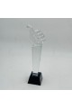 تحفة ديكور هندسية فاخرة بتصميم عصري وأنيق، تجمع بين الزجاج الداكن العاكس  الشفافة في تناغم بصري راقٍ.30×7×7سم 