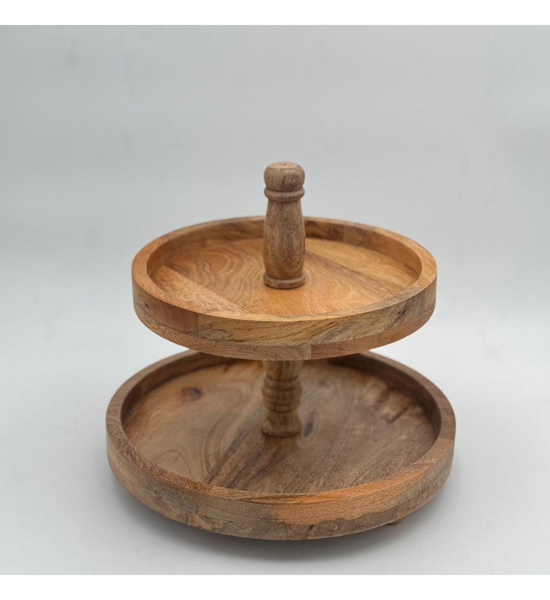 صحن تقديم أنيق بتصميم عصري يجمع بين البساطة والفخامة.18×30×30سم 