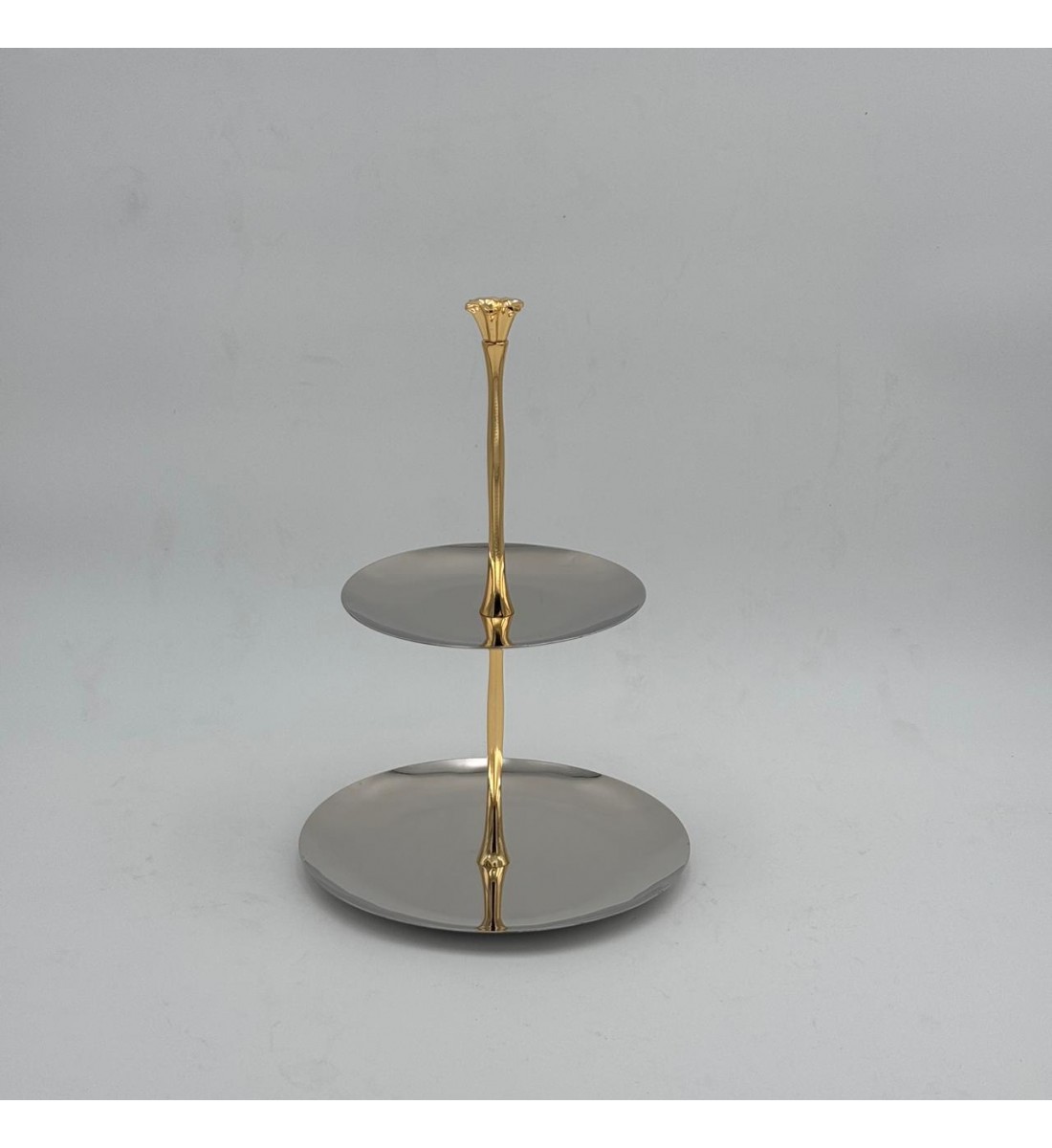 صحن تقديم أنيق بتصميم عصري يجمع بين البساطة والفخامة.30×20×20سم صحن تقديم أنيق بتصميم عصري يجمع بين البساطة والفخامة.30×20×20سم