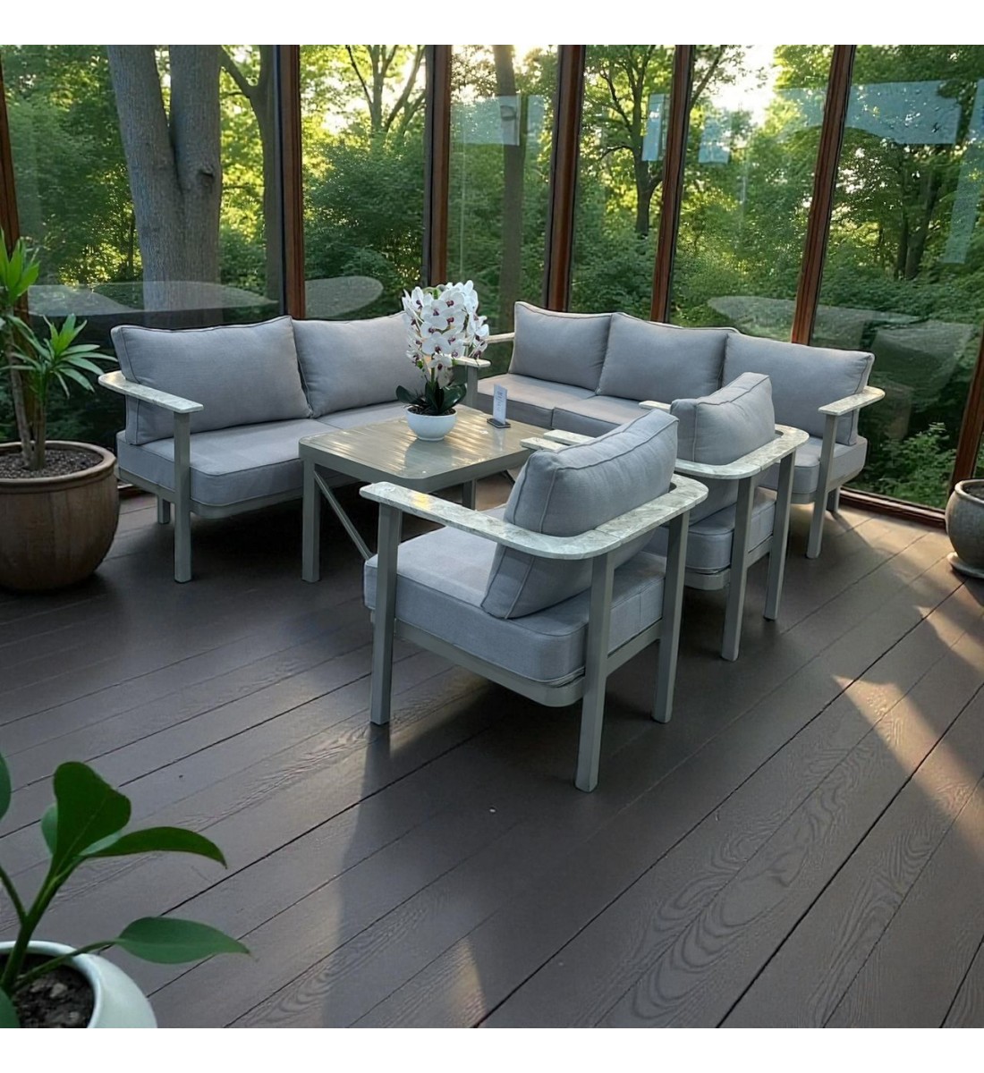 طقم جلسه خارجيه رخام مع حديد  ،7أشخاص مع طاولة وسط 