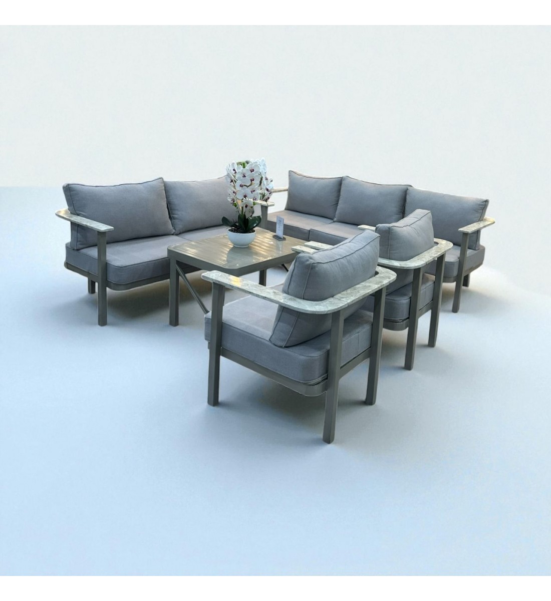 طقم جلسه خارجيه رخام مع حديد  ،7أشخاص مع طاولة وسط 