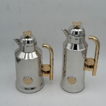 طقم  ترمس  شاي وقهوة أنيق يجمع بين التصميم العصري والانيق 