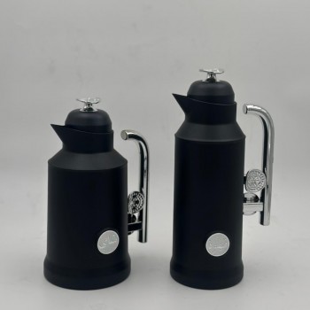 طقم  ترمس  شاي وقهوة أنيق يجمع بين التصميم العصري والانيق 