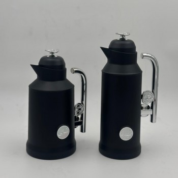 طقم  ترمس  شاي وقهوة أنيق يجمع بين التصميم العصري والانيق 