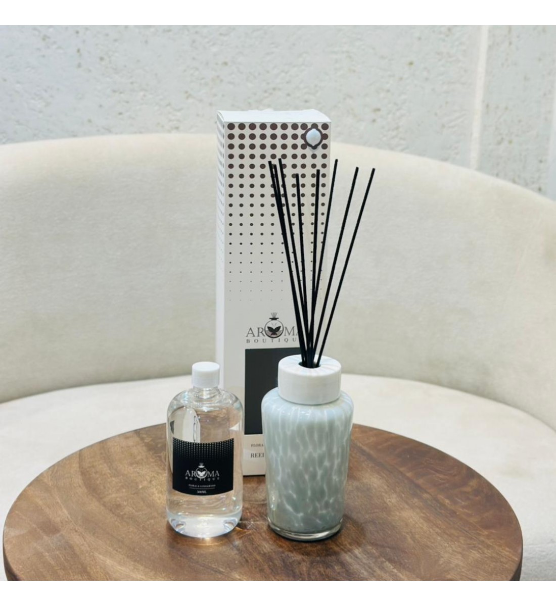 فواحه عطرية مع عيدان زجاج 500مل فواحه عطرية مع عيدان زجاج 500مل