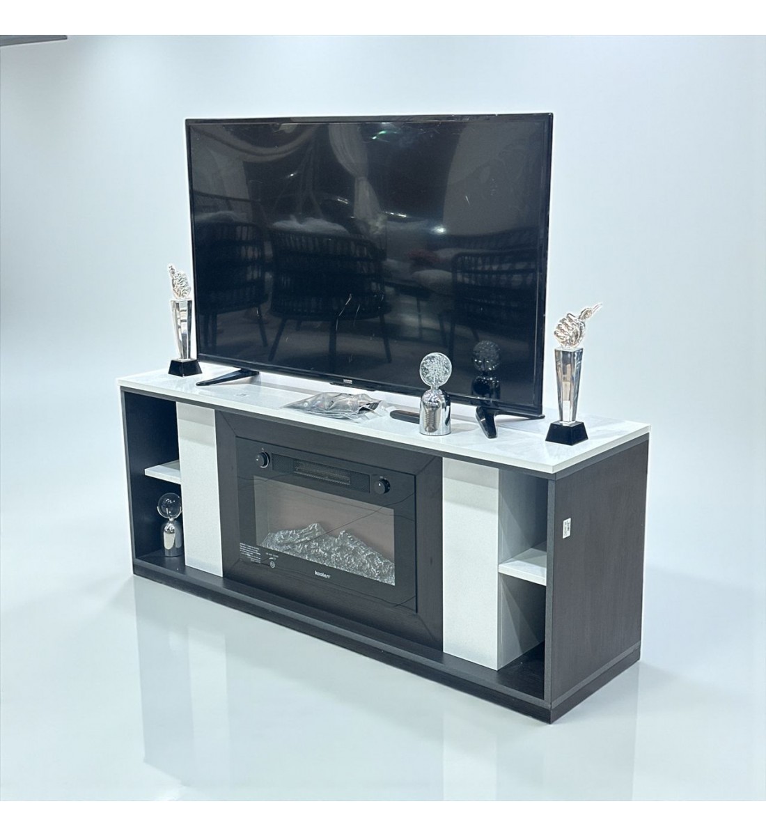 طاولة بلازما دفاية شيبورد تصميم عصري 140×41×58سم طاولة بلازما دفاية شيبورد تصميم عصري 140×41×58سم