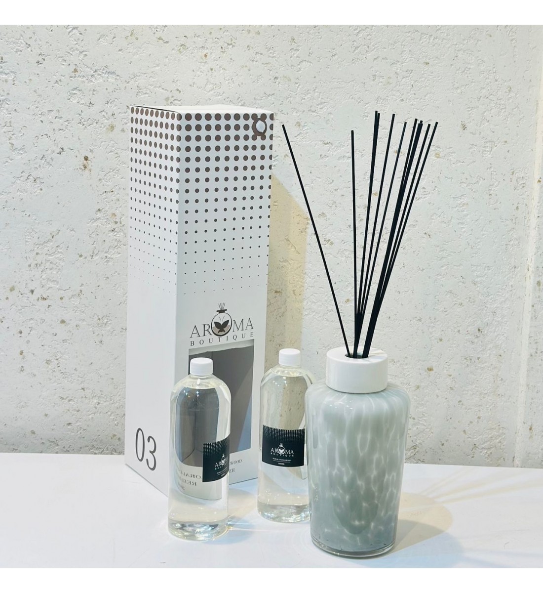 فواحه عطرية مع عيدان زجاج 2000مل   