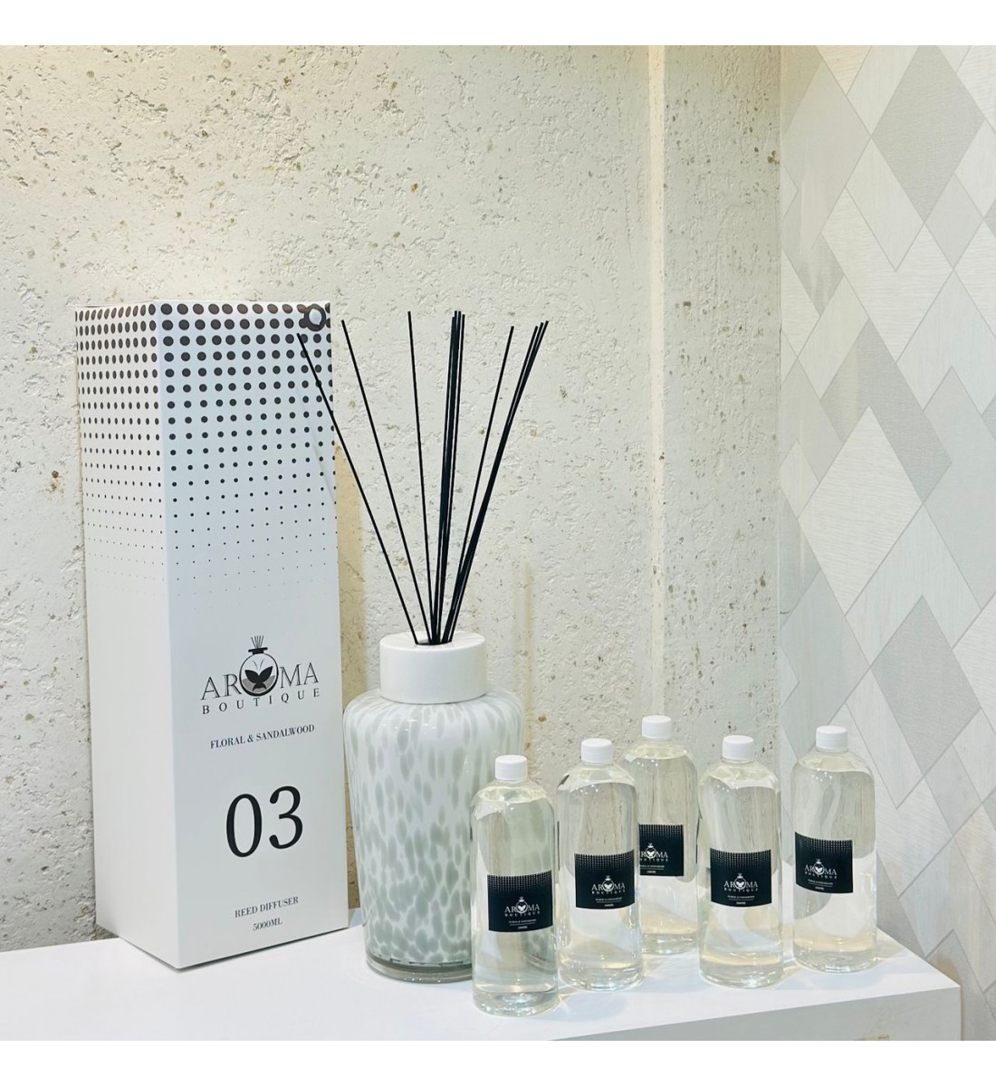 فواحه عطرية مع عيدان زجاج 5000مل   