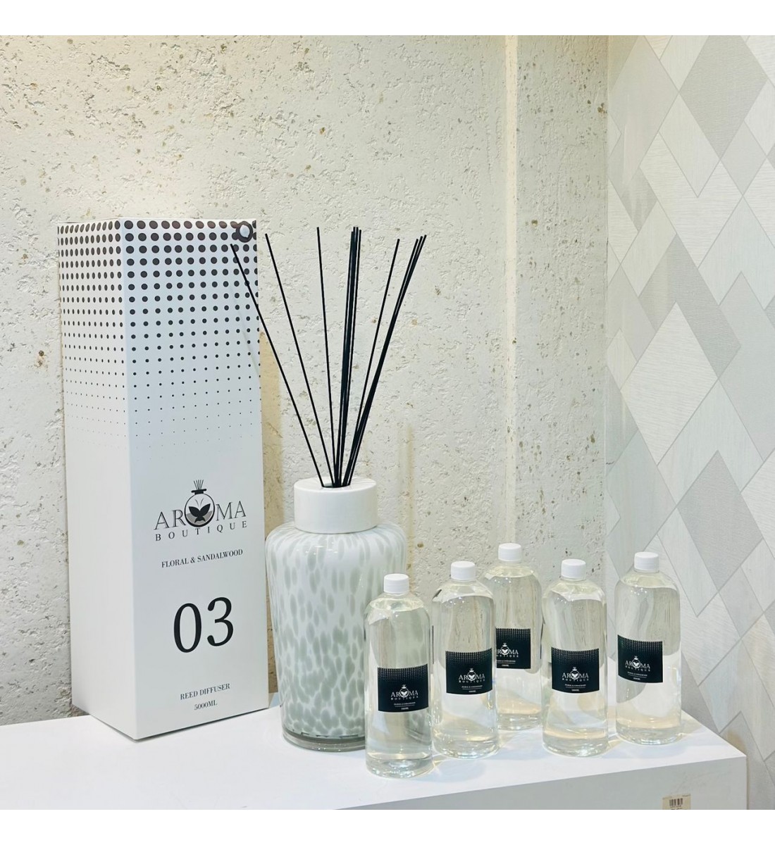 فواحه عطرية مع عيدان زجاج 5000مل   