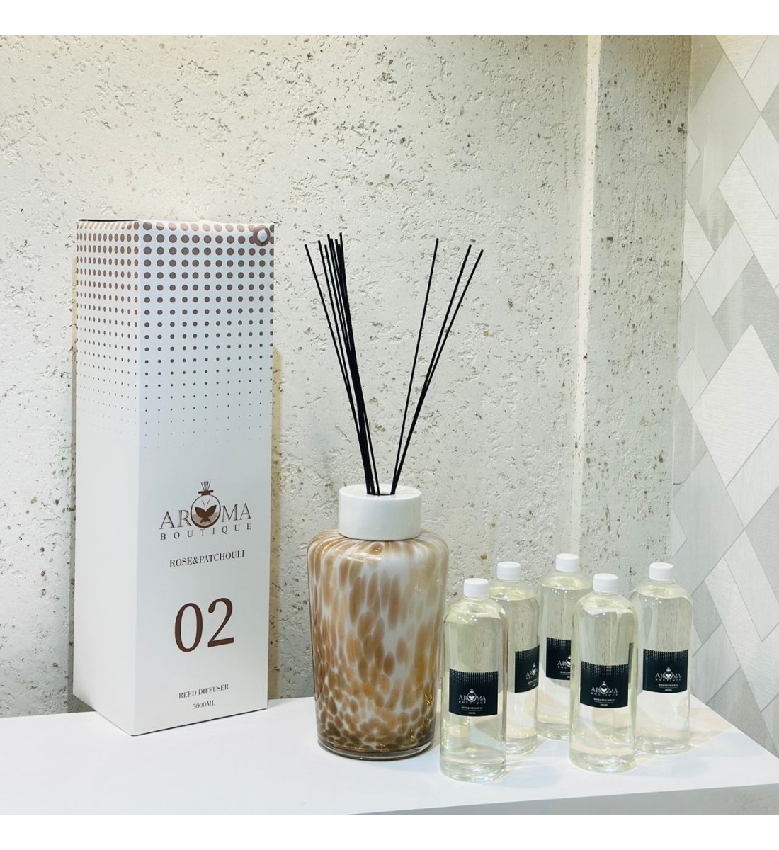 فواحه عطرية مع عيدان زجاج 5000مل   