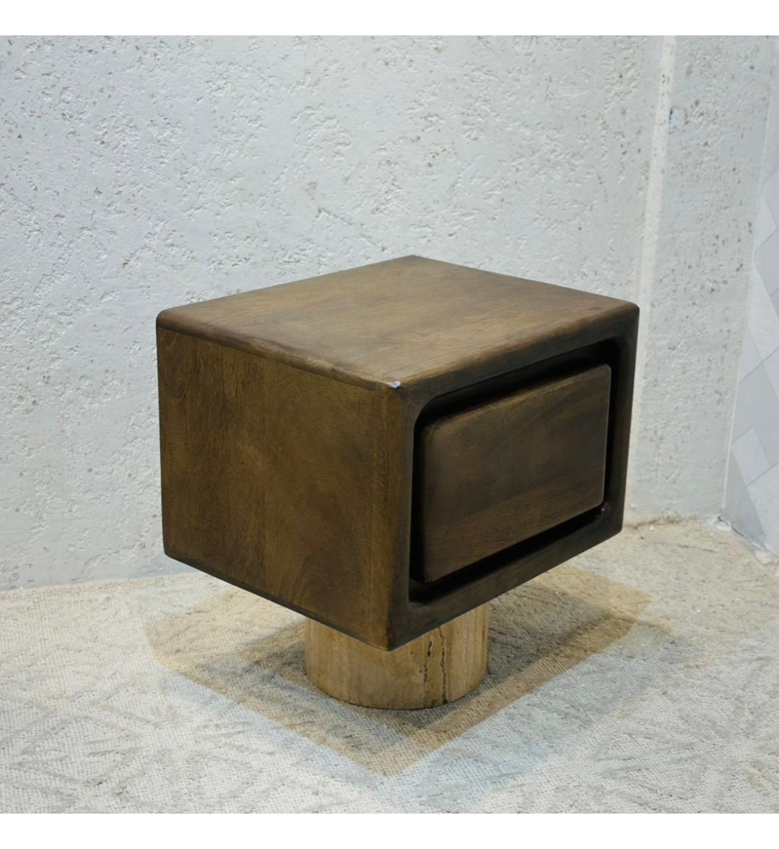 كمدينة خشبية بتصميم عصري وفريد، تتميّز ببساطتها وأناقتها في الوقت نفسه 44×45×35سم كمدينة خشبية بتصميم عصري وفريد، تتميّز ببساطتها وأناقتها في الوقت نفسه 44×45×35سم