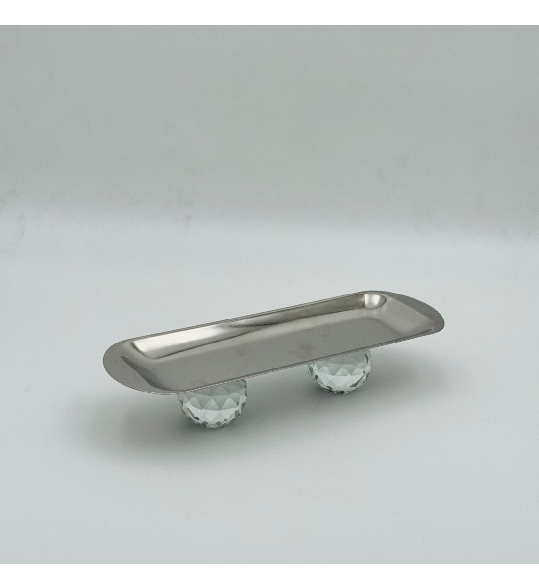 صحن تقديم أنيق بتصميم عصري يجمع بين البساطة والفخامة 27×10×5سم صحن تقديم أنيق بتصميم عصري يجمع بين البساطة والفخامة 27×10×5سم