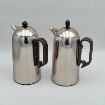 طقم  ترمس  شاي وقهوة أنيق يجمع بين التصميم العصري والانيق 