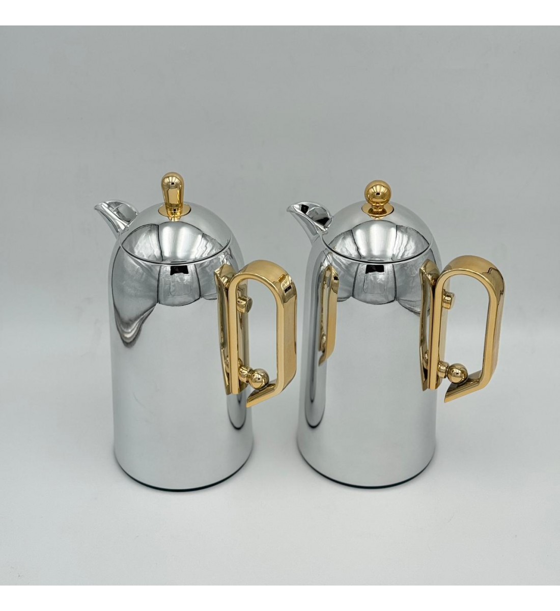 طقم ترمس شاي وقهوة أنيق يجمع بين التصميم العصري والانيق طقم ترمس شاي وقهوة أنيق يجمع بين التصميم العصري والانيق