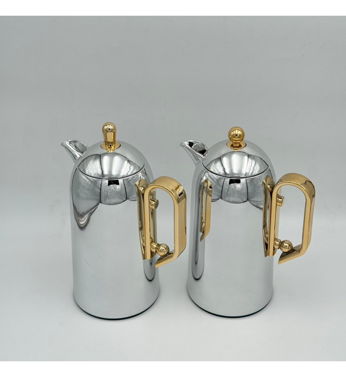 طقم ترمس شاي وقهوة أنيق يجمع بين التصميم العصري والانيق طقم ترمس شاي وقهوة أنيق يجمع بين التصميم العصري والانيق