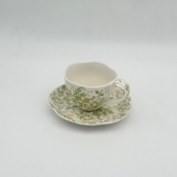 فنجان شاي سيراميكي أنيق بتصميم فريد