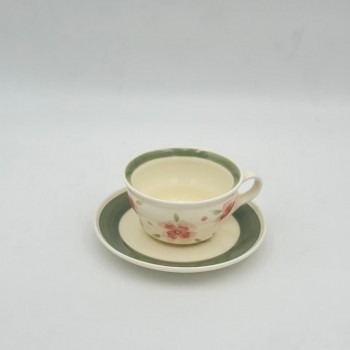 فنجان شاي سيراميكي أنيق بتصميم فريد