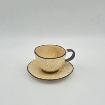 فنجان شاي سيراميكي أنيق بتصميم فريد