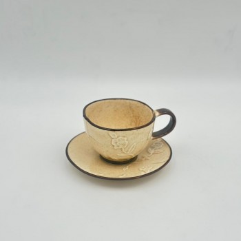 فنجان شاي سيراميكي أنيق بتصميم فريد