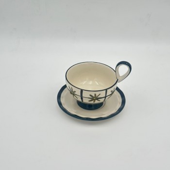 فنجان شاي سيراميكي أنيق بتصميم فريد