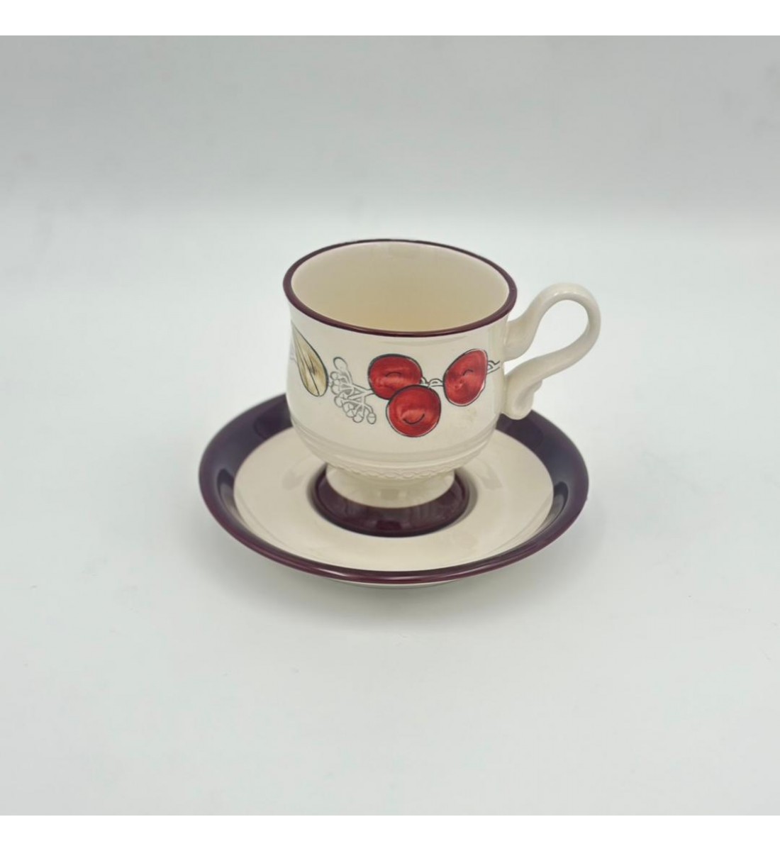 فنجان شاي سيراميكي أنيق بتصميم فريد فنجان شاي سيراميكي أنيق بتصميم فريد