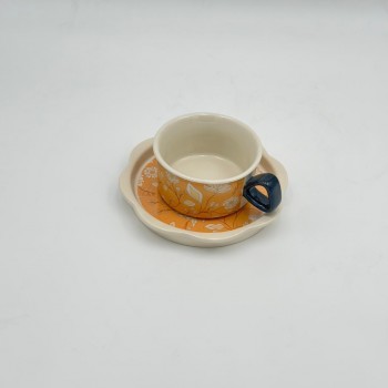 فنجان شاي سيراميكي أنيق بتصميم فريد