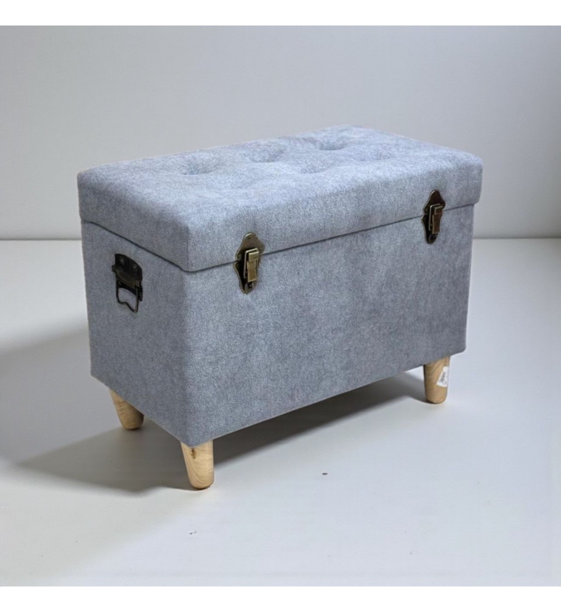 مقعد صندوق سجاد بوكليه 60×33×47سم مقعد صندوق سجاد بوكليه 60×33×47سم