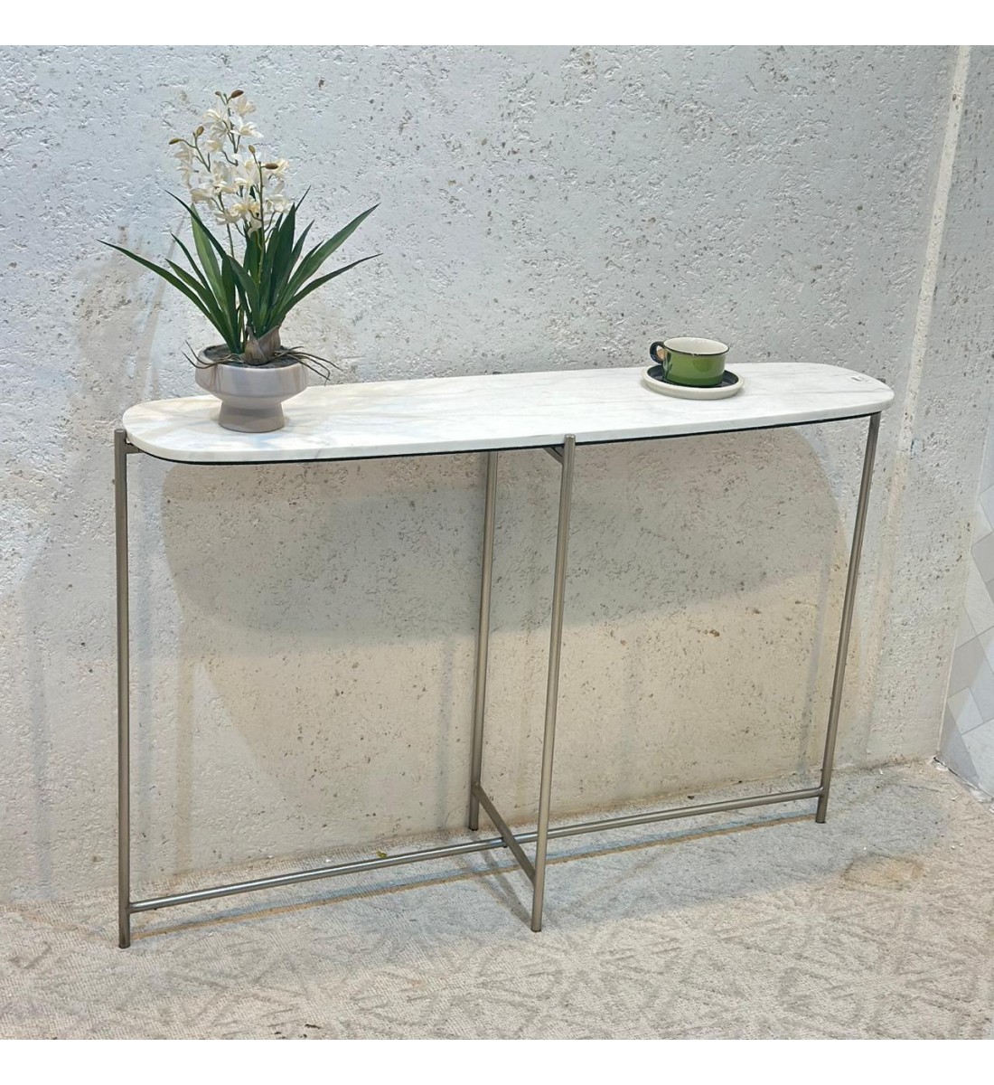 طاولة مدخل او  كونسول بتصميم عصري كلاسيك رخام قاعده حديد مقاس  123×34×80سم 