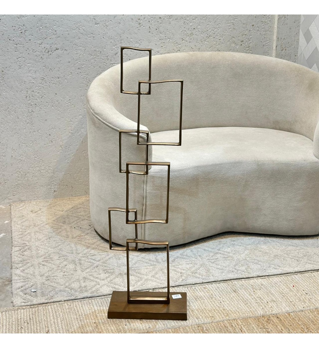 قطعة ديكور - لولو معدني 110×32×16سم قطعة ديكور - لولو معدني 110×32×16سم