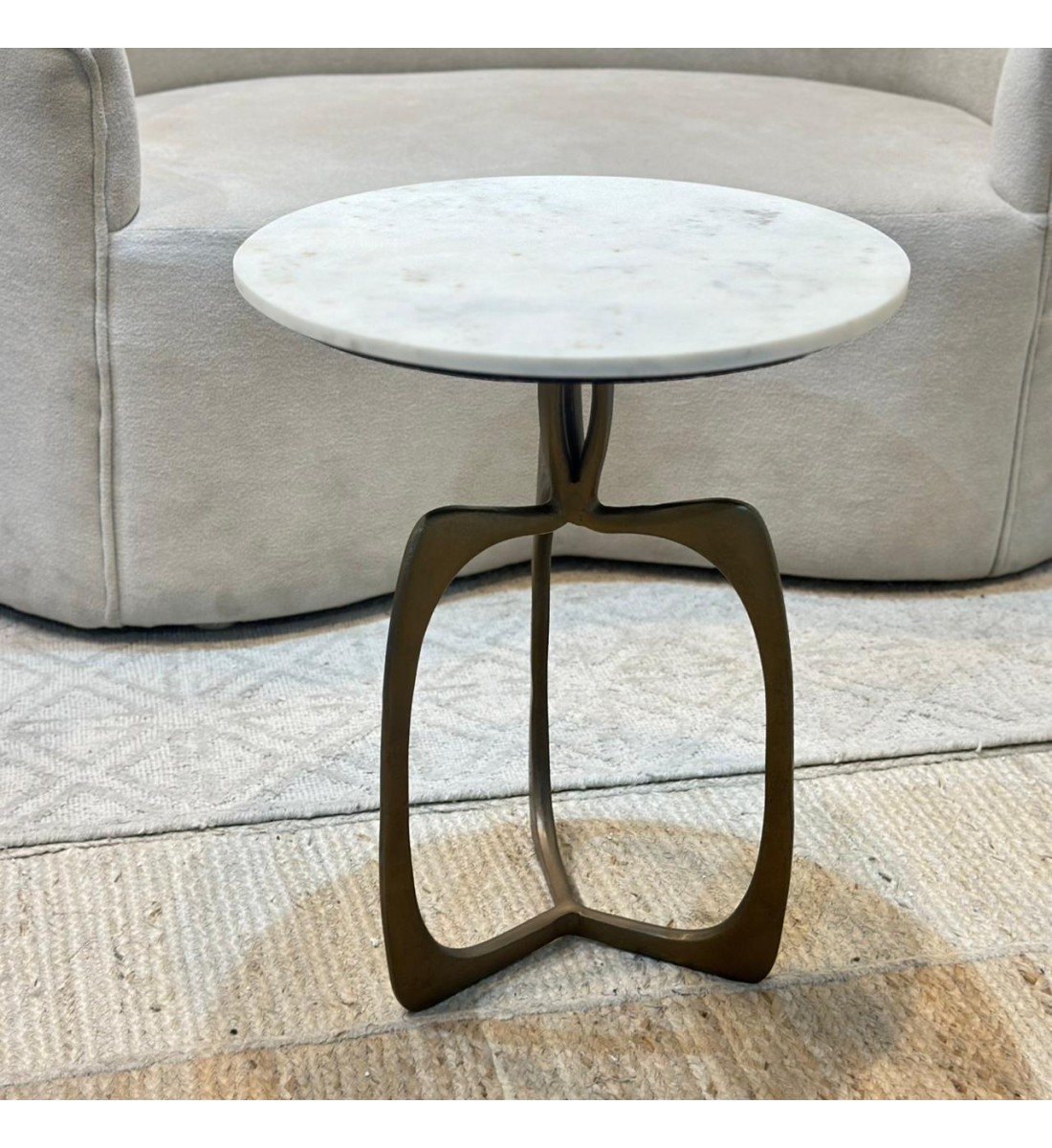 طاولة زينة بسطح رخام من لايف ستايل - 40×40×46سم 