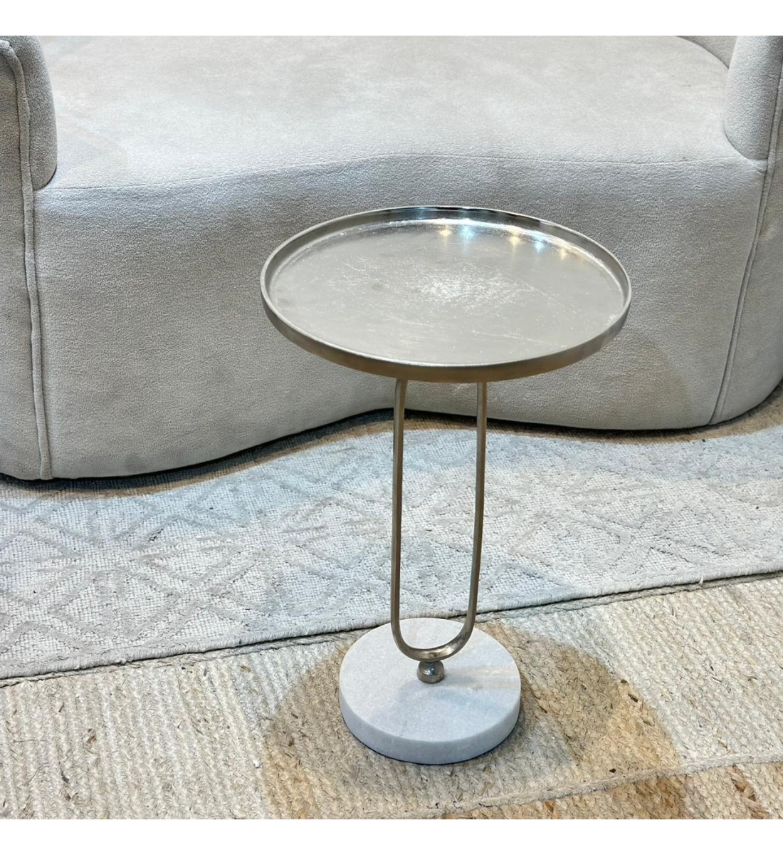 طاولة جانبية ألومنيوم  قاعده رخام من چازمين 35×35×53سم 