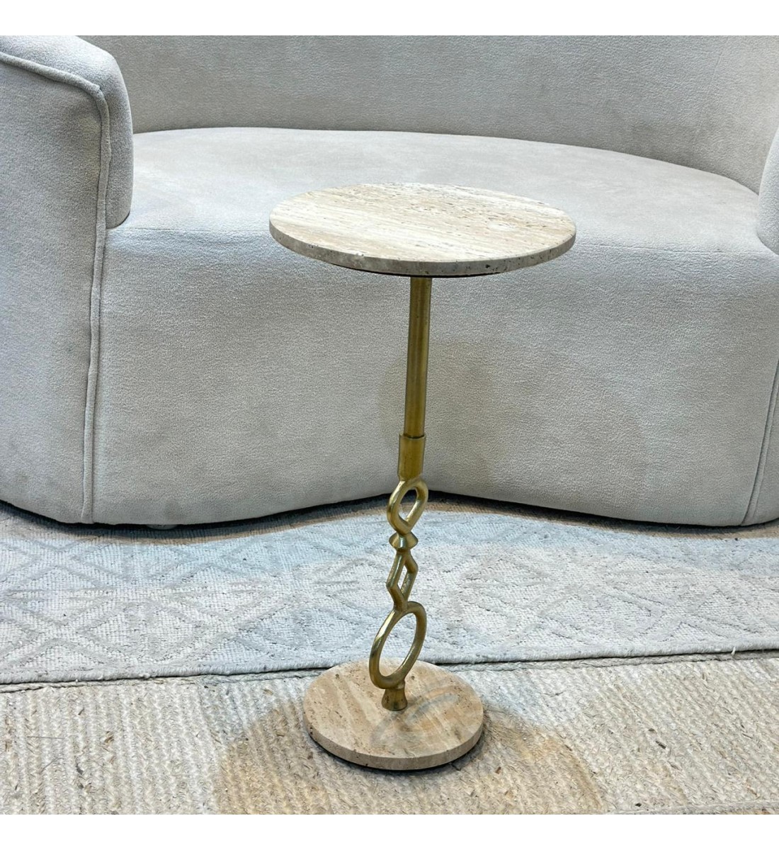 طاولة زينة بسطح رخام من لايف ستايل -30×30×58سم طاولة زينة بسطح رخام من لايف ستايل -30×30×58سم