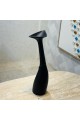 قطعة ديكورية أنيقة بتصميم عصري انسيابي، مصنوعة باللون الأسود المطفي 46×15×15سم 
