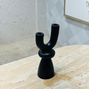 شمعدان اسود حديد تصميم انيق 30×4×4سم شمعدان اسود حديد تصميم انيق 30×4×4سم