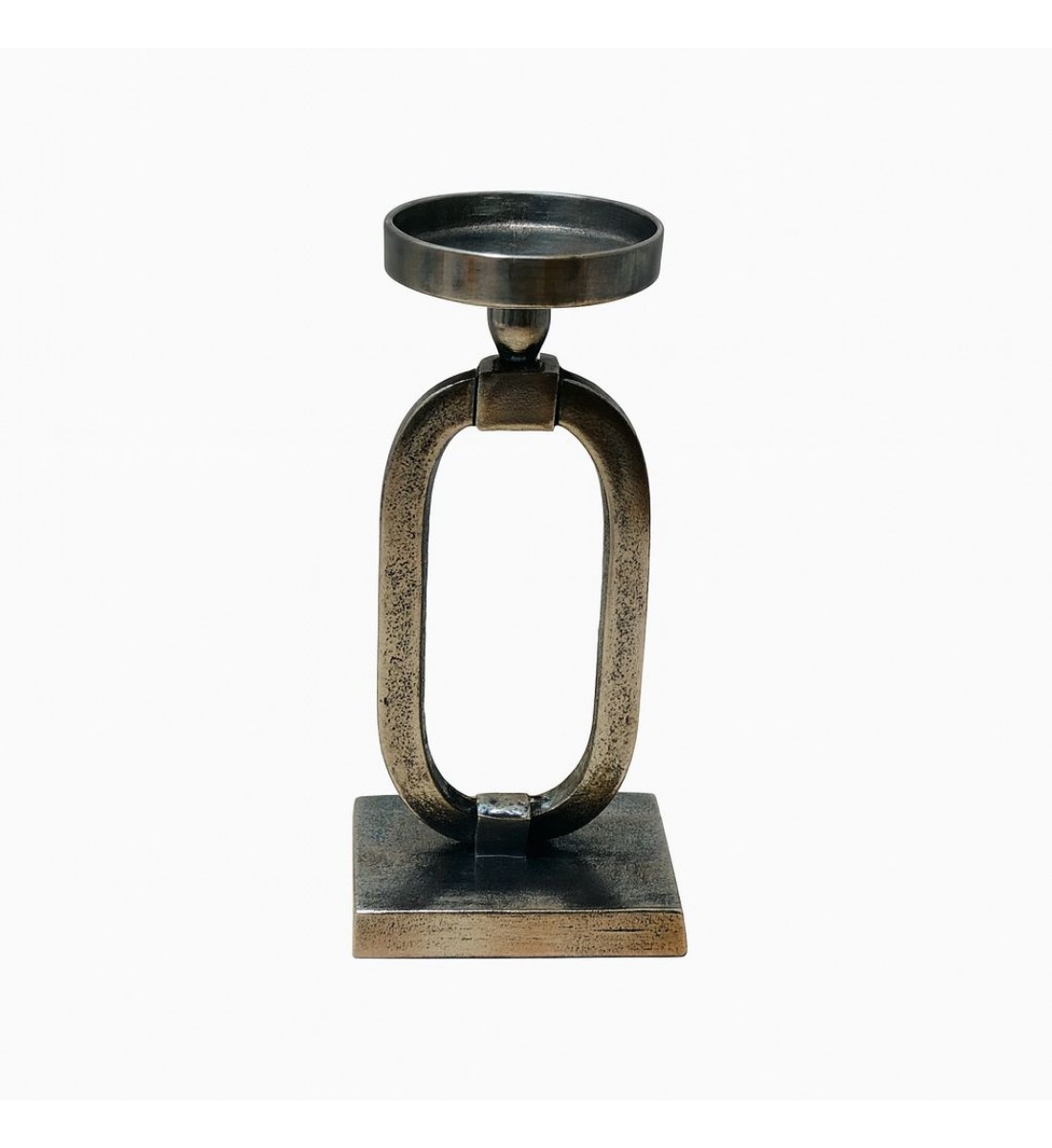 شمعدان فضي حديد تصميم انيق 36×11×11سم شمعدان فضي حديد تصميم انيق 36×11×11سم