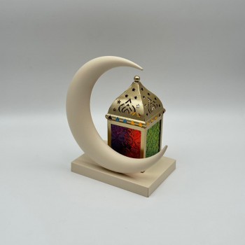 فانوس ديكوري أنيق بتصميم هلالي راقٍ يجمع بين الطابع الرمضاني الكلاسيكي واللمسة العصرية لون بيج 25×18×12سم 