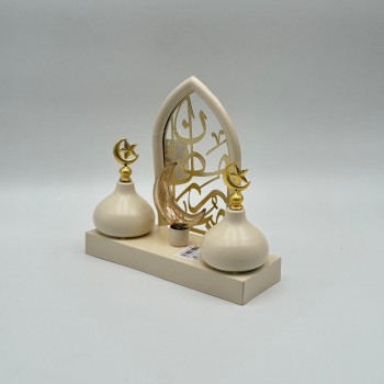 قطعة ديكورية أنيقة بتصميم إسلامي راقٍ تجمع بين الجمال والرمزية بيج 21×21×8سم 
