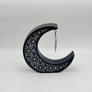 ديكور هلال رمضان بنقشة إسلامية مع نجمة معلّقة لون اسود 27×27×6سم 