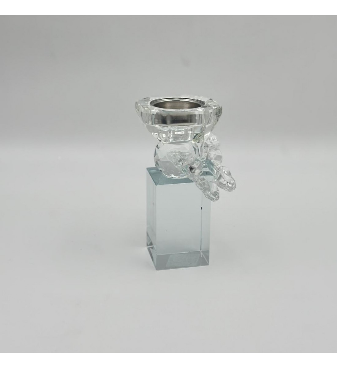 مبخرة ديكورية فاخرة بتصميم أنيق يجمع بين الكريستال الشفاف والتفاصيل الراقية،10×7×7سم 