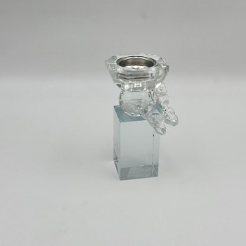 مبخرة ديكورية فاخرة بتصميم أنيق يجمع بين الكريستال الشفاف والتفاصيل الراقية،10×7×7سم 