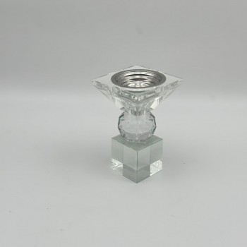 مبخرة ديكورية فاخرة بتصميم أنيق يجمع بين الكريستال الشفاف والتفاصيل الراقية ،8×8×13سم 