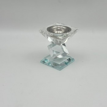 مبخرة ديكورية فاخرة بتصميم أنيق يجمع بين الكريستال الشفاف والتفاصيل الراقية ،10×8×8سم 