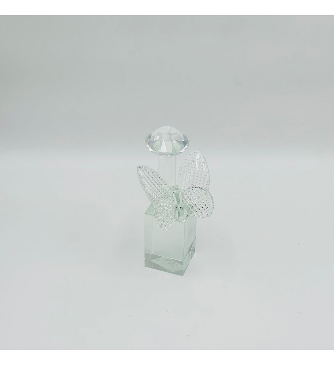 حامل ورق أنيق بتصميم فاخر مصنوع من كريستال شفاف عالي الجودة حامل ورق أنيق بتصميم فاخر مصنوع من كريستال شفاف عالي الجودة